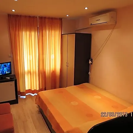 Family Lebed Hotel